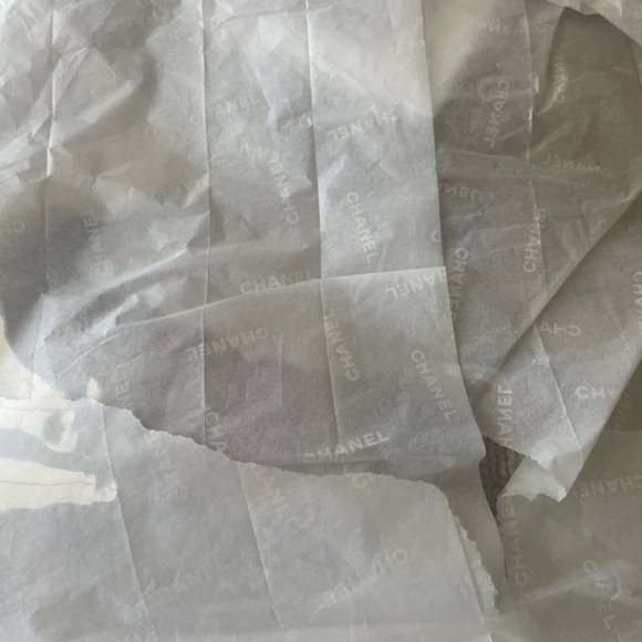 Chanel 22K logo beige pink sweater - Picture 8 of 9